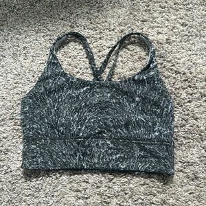 Lululemon sports bra great condition. tag ripped off inside